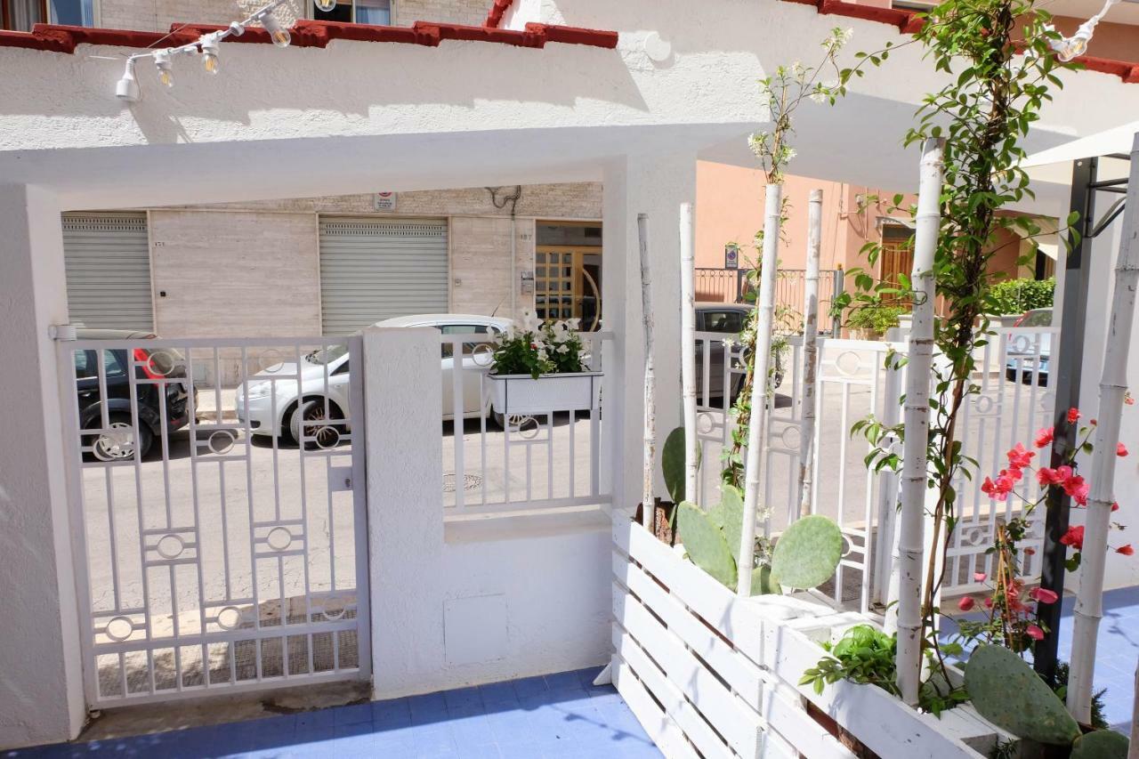 La Dimora Al Mare Villa Monopoli Exterior photo